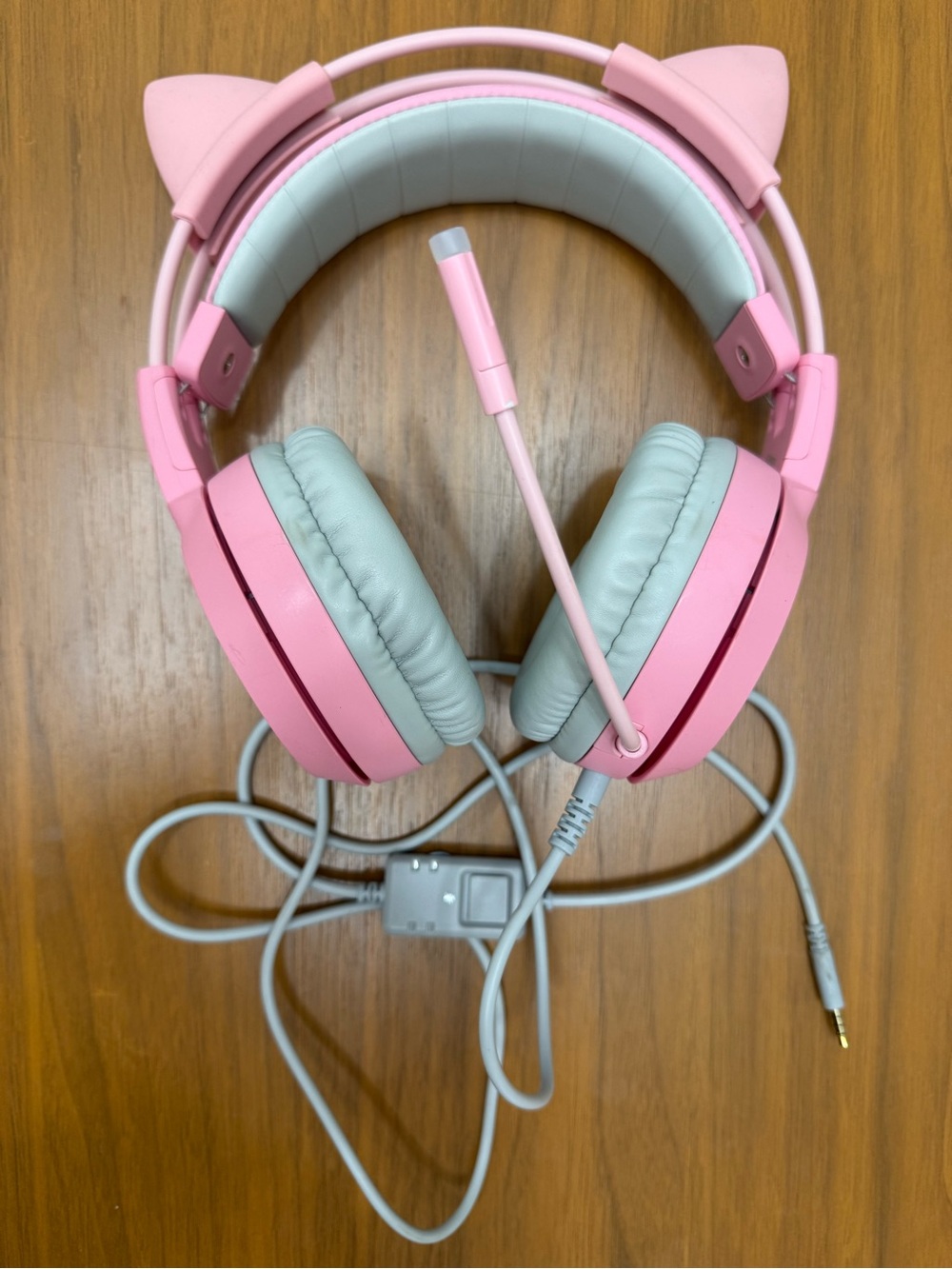 Pink Over-Ear Gaming Headphones with Microphone